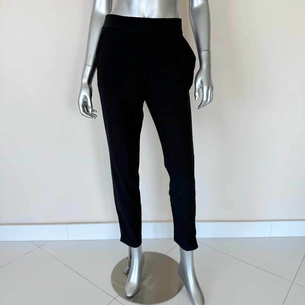 Women black pants size S